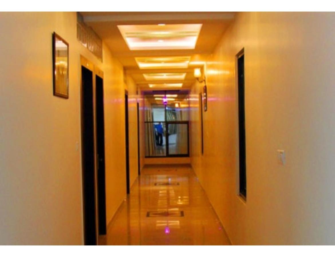 Hotel Shivam Fort View, Chittorgarh ภายนอก รูปภาพ