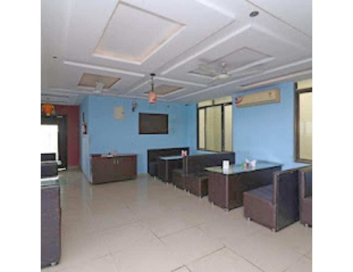 Hotel Shivam Fort View, Chittorgarh ภายนอก รูปภาพ